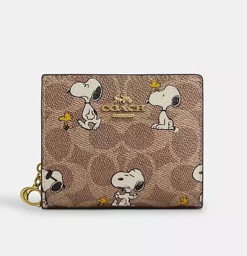 Coach x Peanuts Snoopy Signature Canvas Snap Wallet New